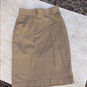 Tan Banana Republic stretch pencil skirt